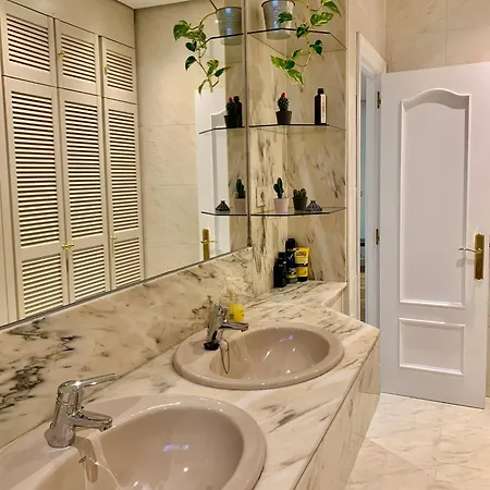 Quarto em Acomodações Particulares Habitación Privada En Centro Bilbau